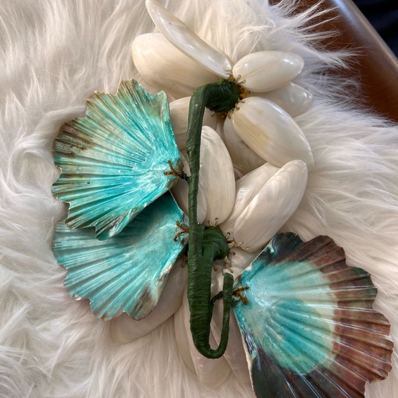 Shell magnolia pearlescent home decor mid century modern - Picture 9 of 9